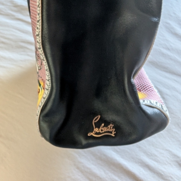 Christian Louboutin Shoulder Bag. - Picture 5 of 10